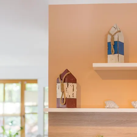 Doppelhaus Am Deich 12 * Dierhagen